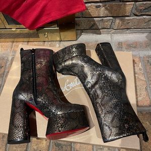 Izamayeah Platform Bootie 2025